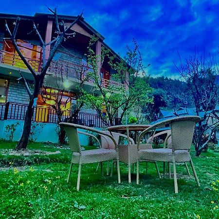 The Manu Emerald # Farmhouse # Top Selling Cottage In Manali # Peaceful Heritage Cozy Stay # Lawn With Bonfire # Most Awarded Exterior foto