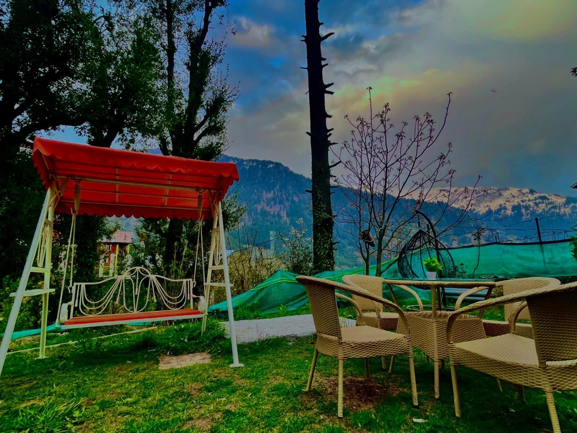 The Manu Emerald # Farmhouse # Top Selling Cottage In Manali # Peaceful Heritage Cozy Stay # Lawn With Bonfire # Most Awarded Exterior foto