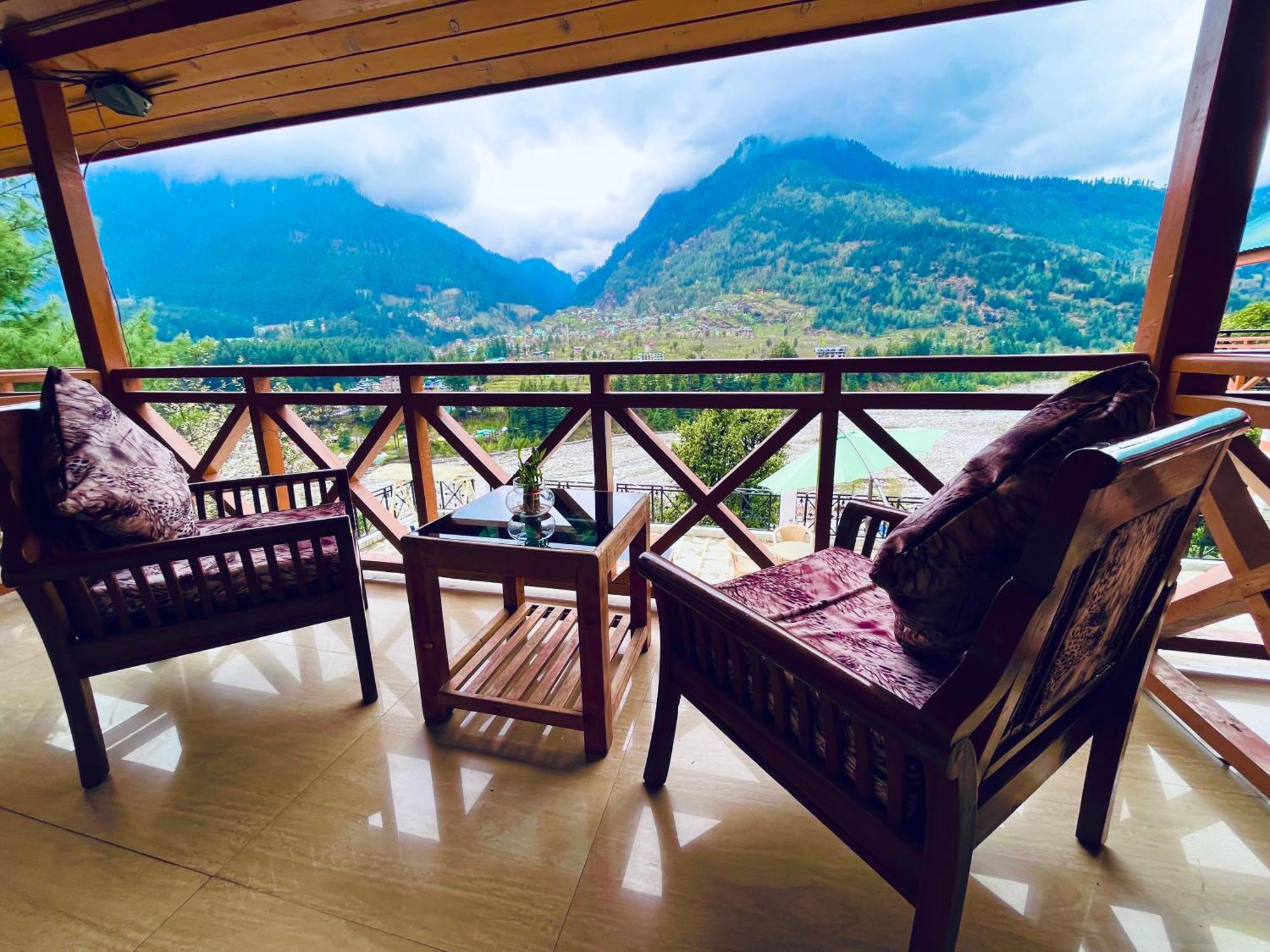 The Manu Emerald # Farmhouse # Top Selling Cottage In Manali # Peaceful Heritage Cozy Stay # Lawn With Bonfire # Most Awarded Exterior foto