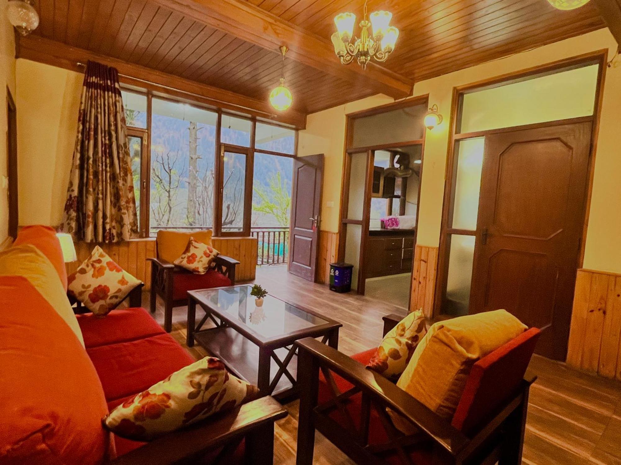 The Manu Emerald # Farmhouse # Top Selling Cottage In Manali # Peaceful Heritage Cozy Stay # Lawn With Bonfire # Most Awarded Exterior foto