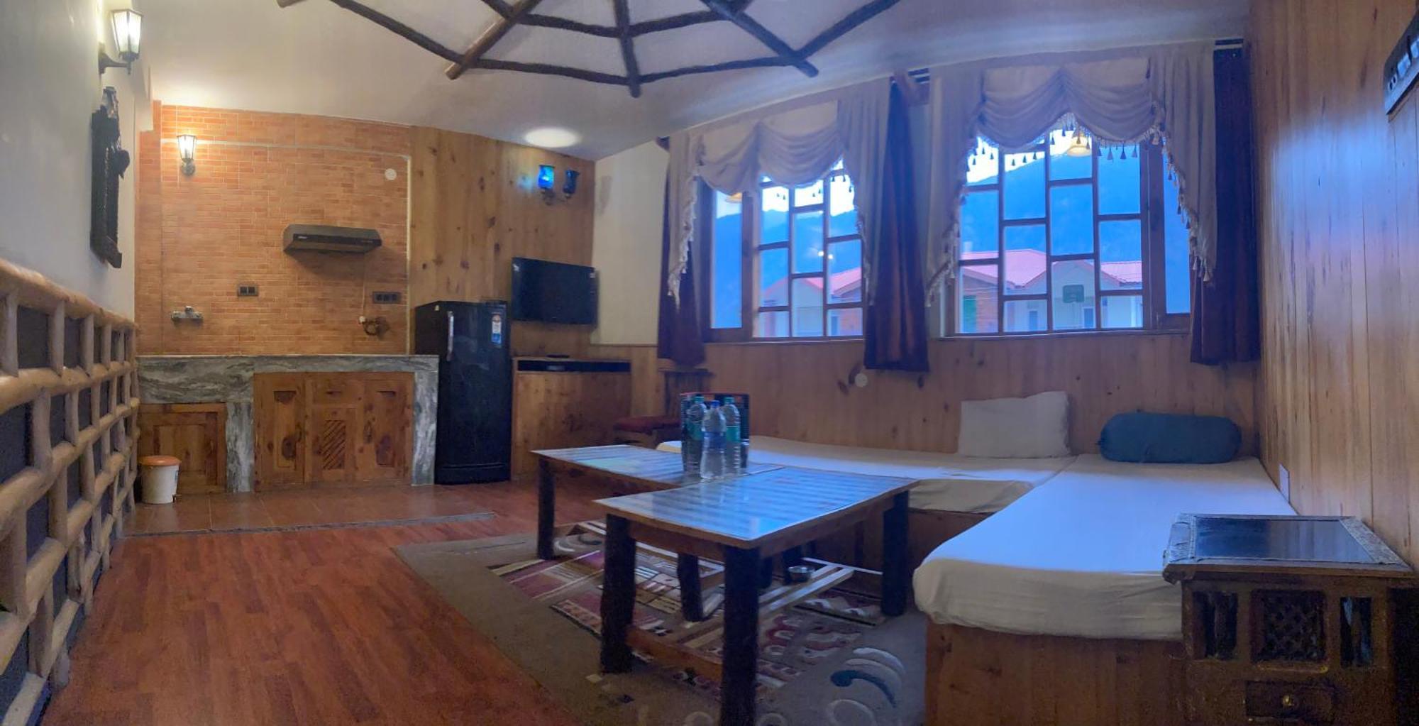 The Manu Emerald # Farmhouse # Top Selling Cottage In Manali # Peaceful Heritage Cozy Stay # Lawn With Bonfire # Most Awarded Exterior foto