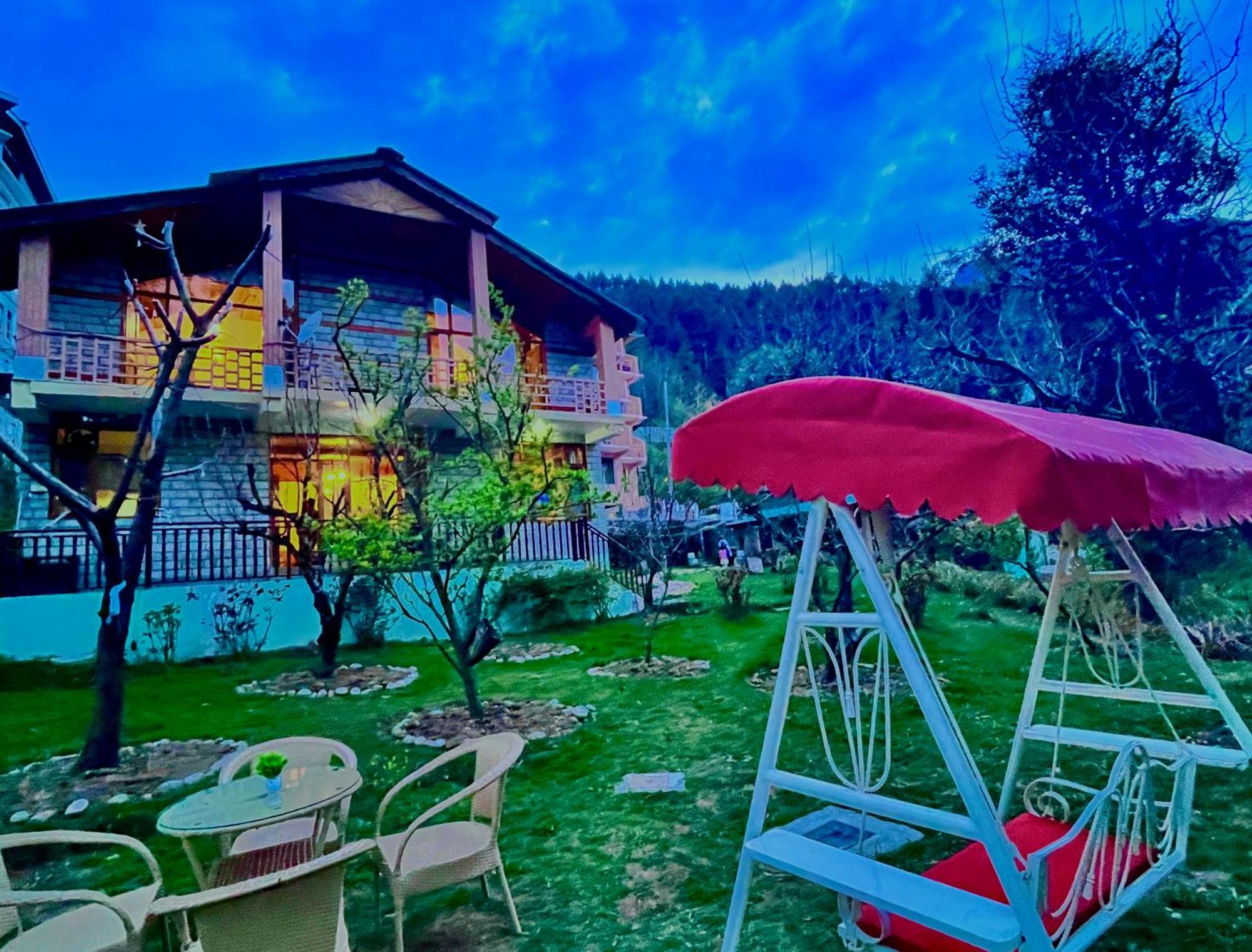 The Manu Emerald # Farmhouse # Top Selling Cottage In Manali # Peaceful Heritage Cozy Stay # Lawn With Bonfire # Most Awarded Exterior foto